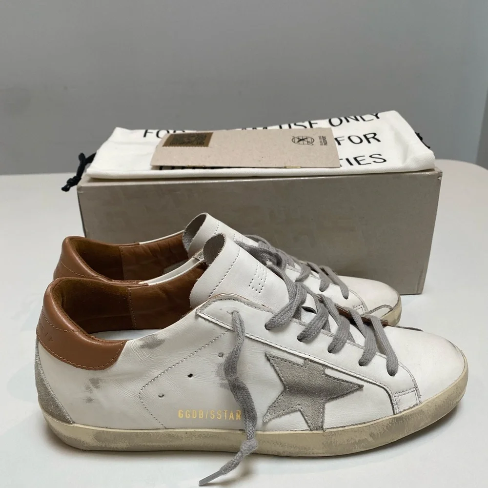 Golden Goose Superstar Sneaker in White Leather/Light Brown size 40 New in Box - Picture 2 of 13